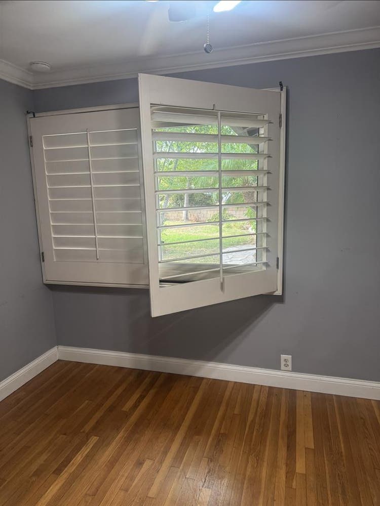 Looking for 1 roommate. 4 bedroom