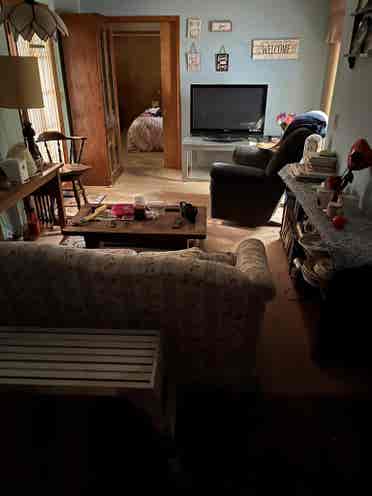Looking for a roommate, great place