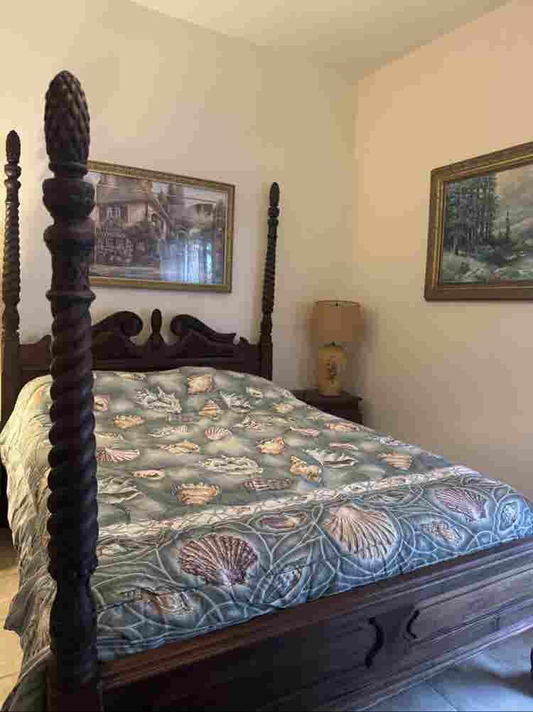Bedroom for rent in a big housee