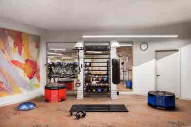 Share Dual Master Apartment