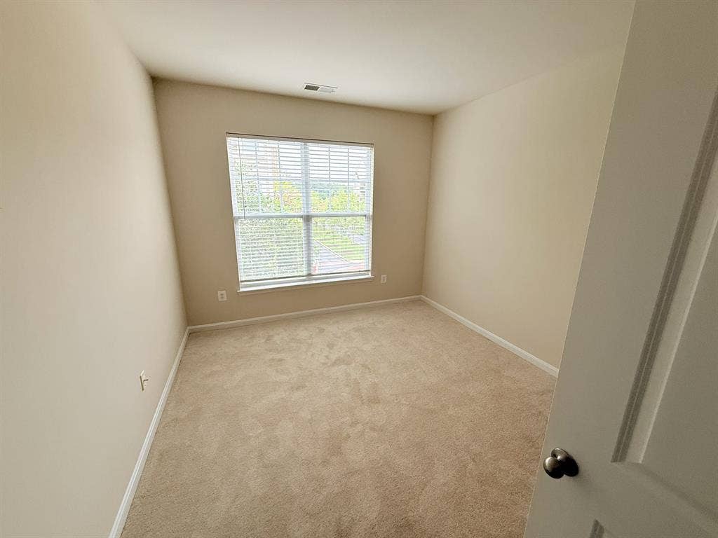 Private Room in luxury community
