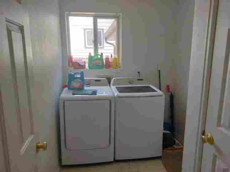 sqft primary bedroom, 5pc/garage