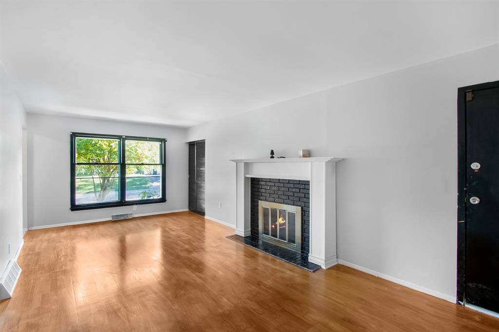 Private room for rent