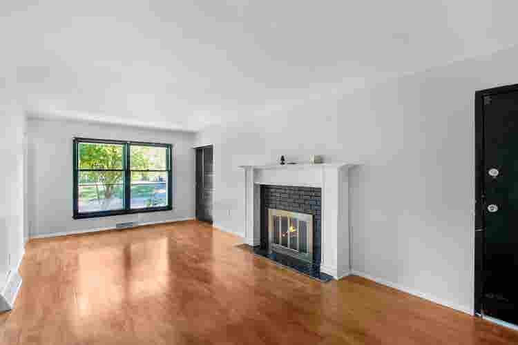 Private room for rent