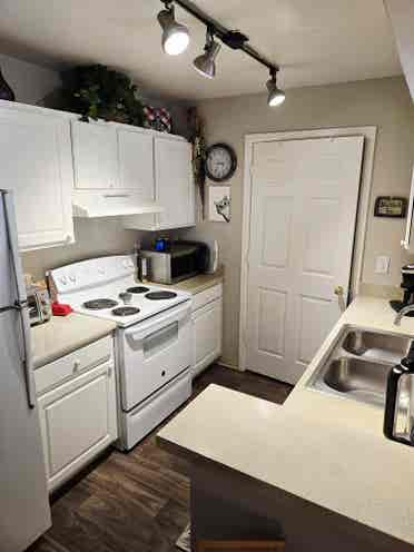 Room for rent in North Denver area