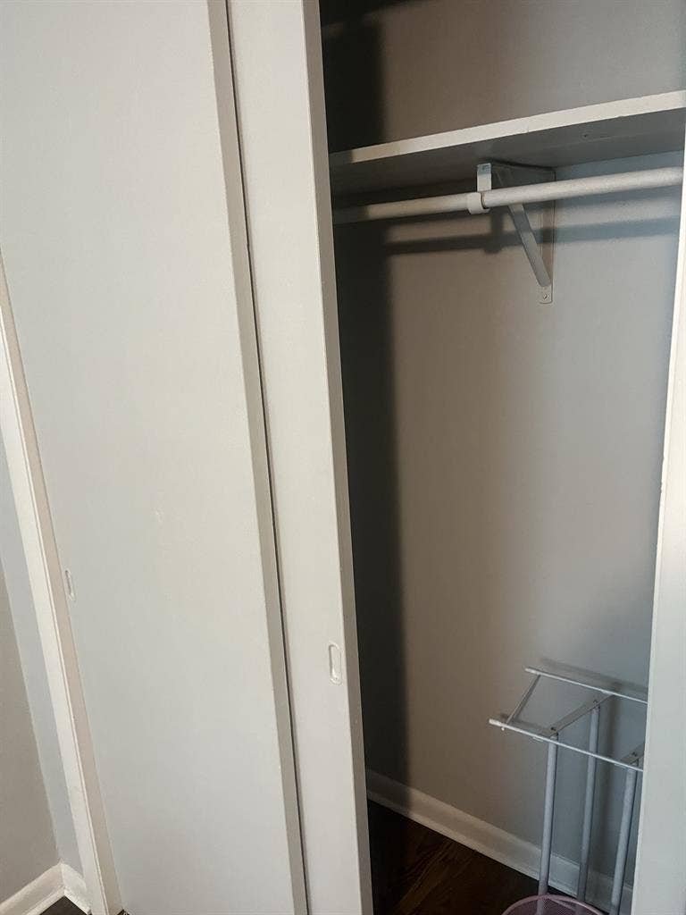 Roommate needed for 2 bedroomm