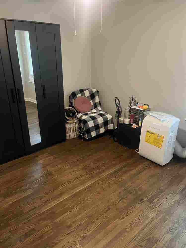 Roommate needed for 2 bedroomm