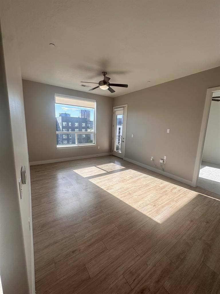 fun
roomate needed for slc b
