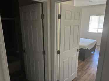 Looking for 1 roommate in 3 bedroom
