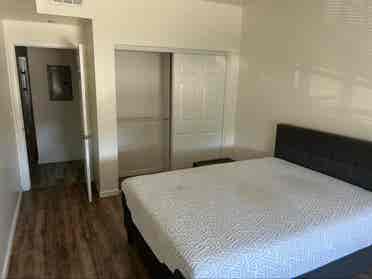 Looking for 1 roommate in 3 bedroom
