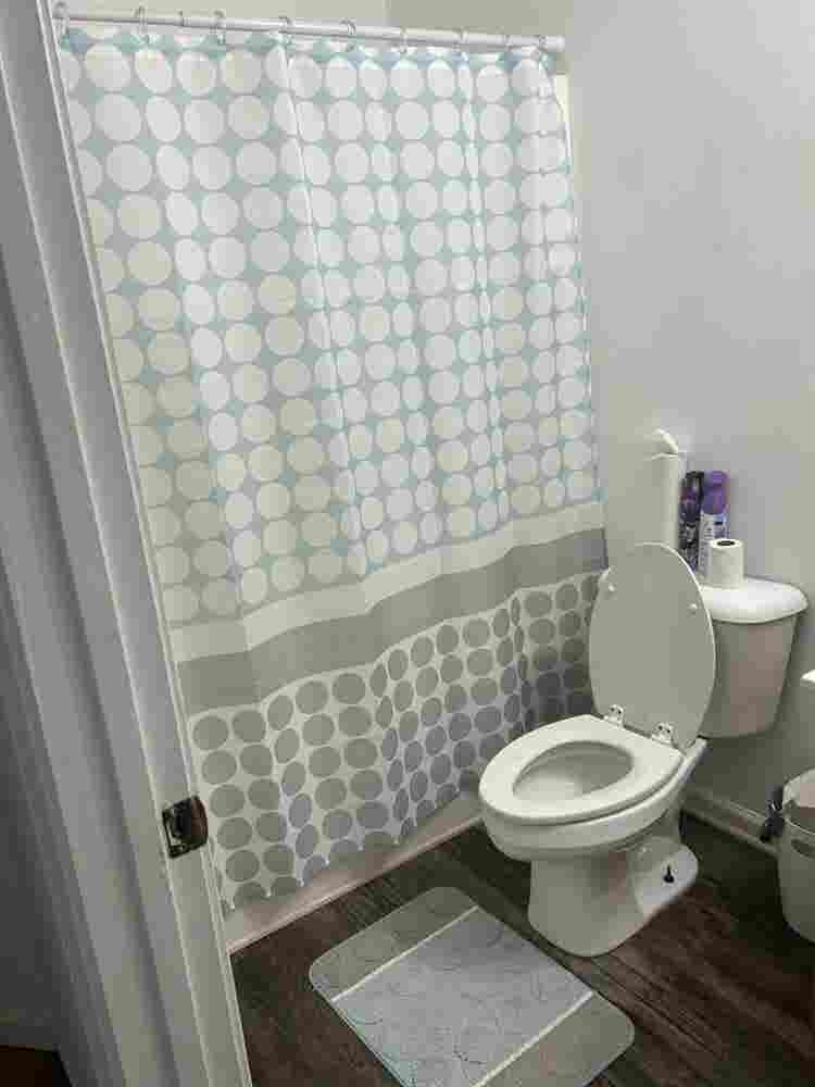 Furnished room in Covington