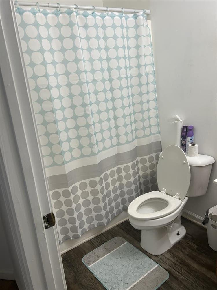 Furnished room in Covington