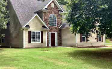 Furnished room in Covington