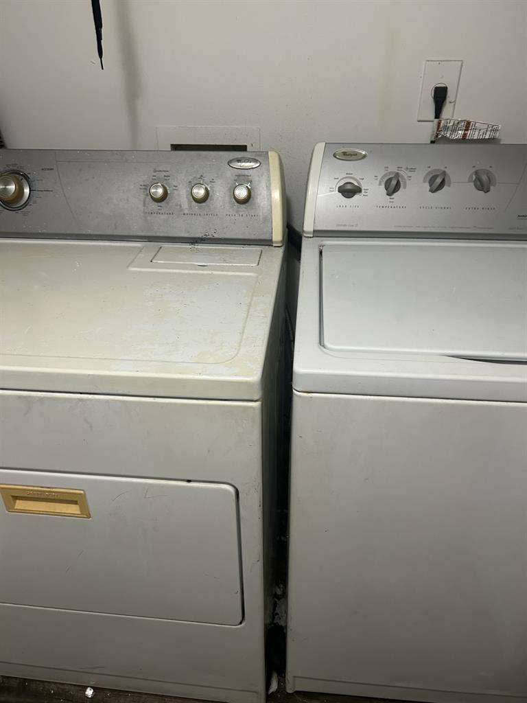 Furnished room in Covington
