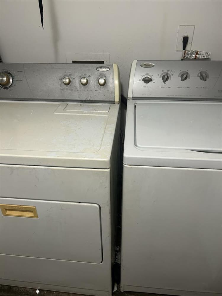 Furnished room in Covington