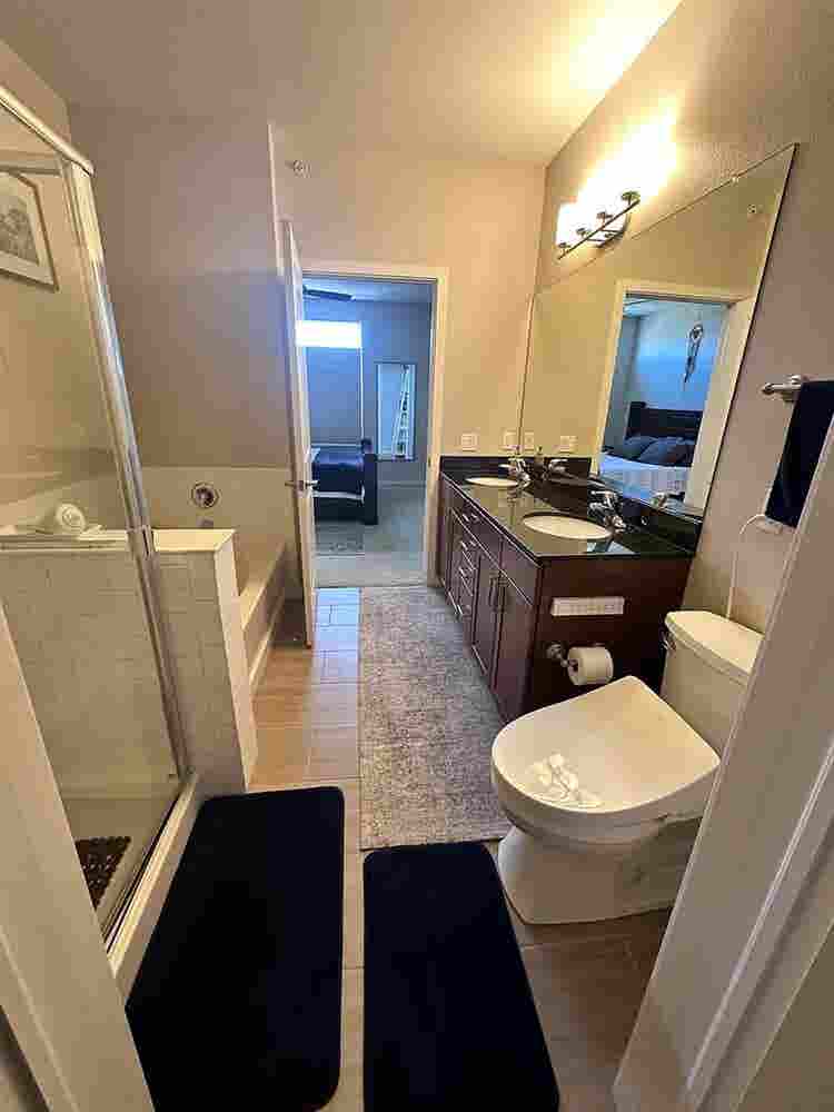 Fully Furnished Condo move in