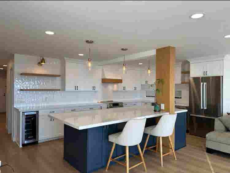Room for Rent in Bayfront Condo