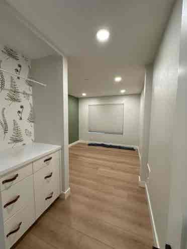 Room for Rent in Bayfront Condo