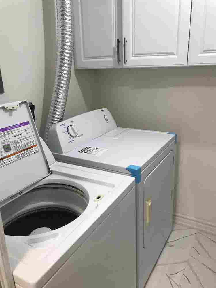 Room for Rent – Female Only