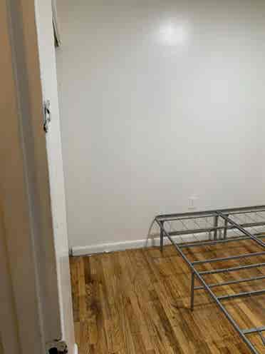 Room for rent in a great area