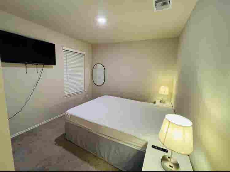 FURNISHED ROOM IN KATY zip