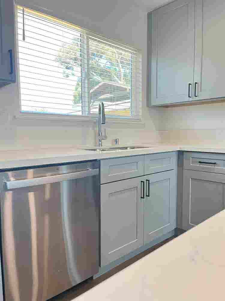 Furnished room for rent