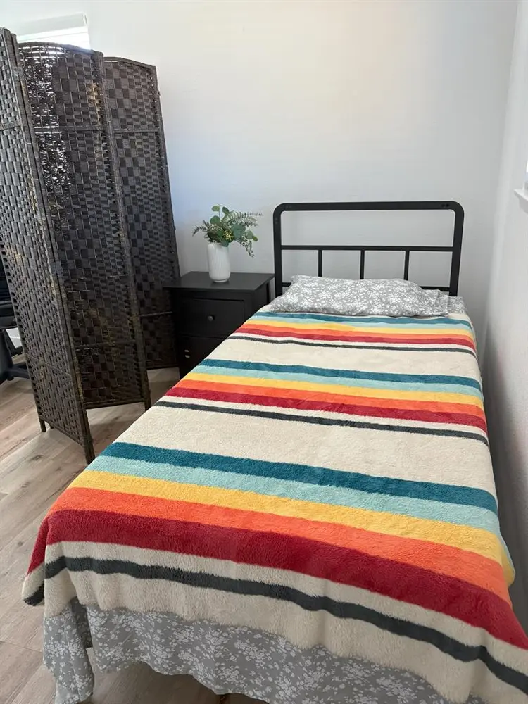 Furnished room for rent