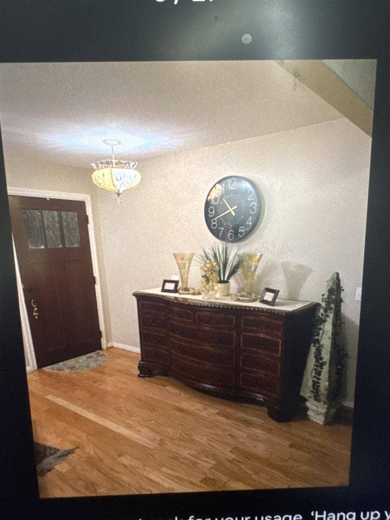 Part timer seeks full time roommie