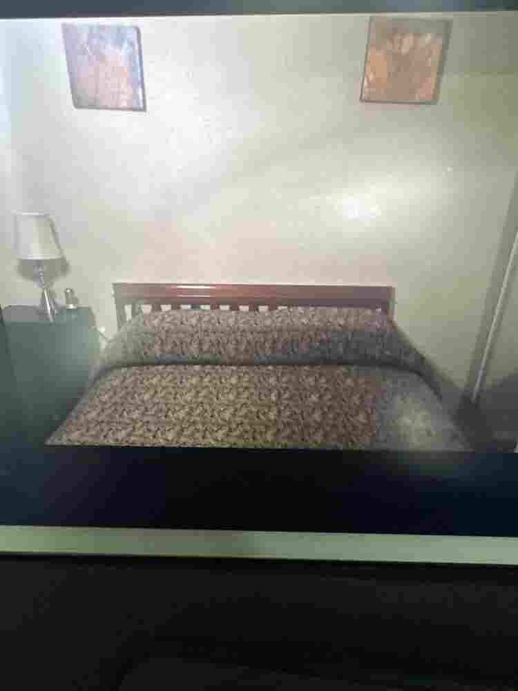 Part timer seeks full time roommie