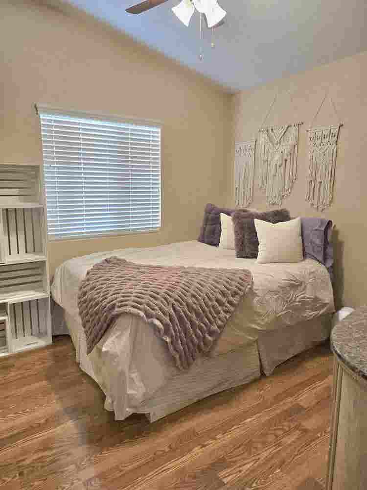 Room 4 rent -Furnished/unfinished