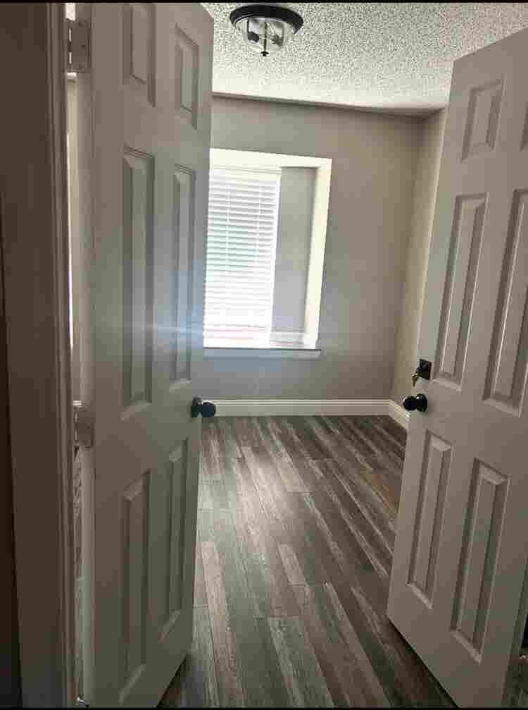 Looking for a Muslim Male roommate