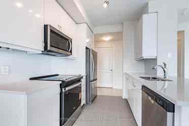  Amazing Lake viewing New Condo Apt