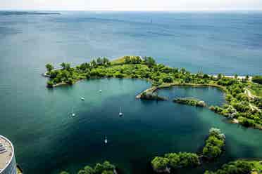 Amazing Lake viewing New Condo Apt
