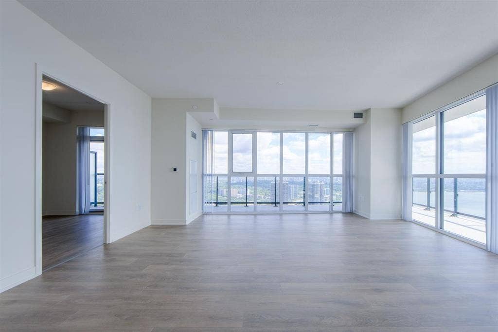 Amazing Lake viewing New Condo Apt