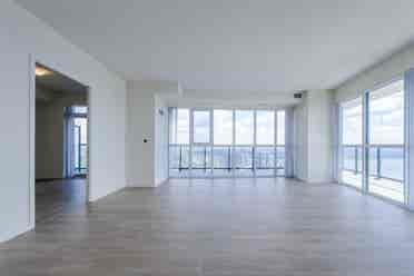 Amazing Lake viewing New Condo Apt