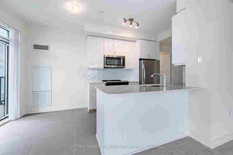 Amazing Lake viewing New Condo Apt