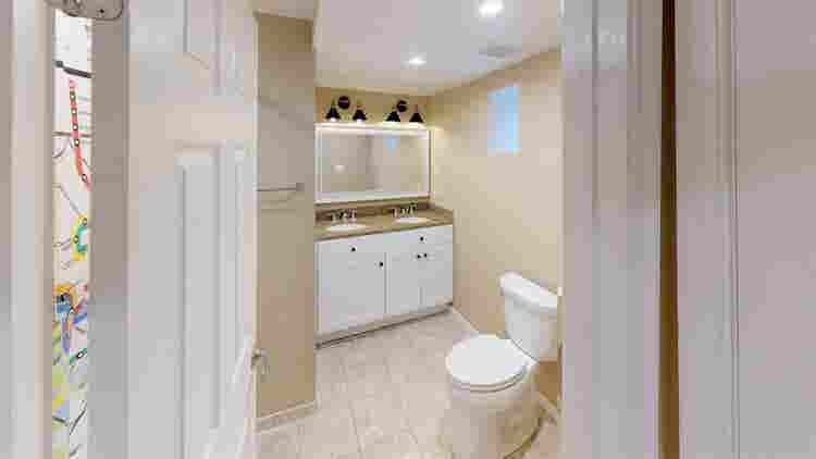 1 BR in Washington