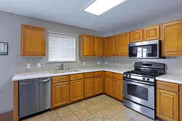 5 BR in Kyle