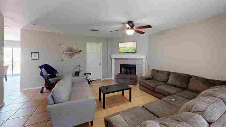 5 BR in Kyle