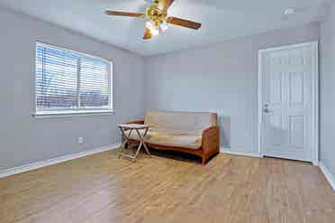 5 BR in Kyle