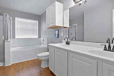 5 BR in Kyle