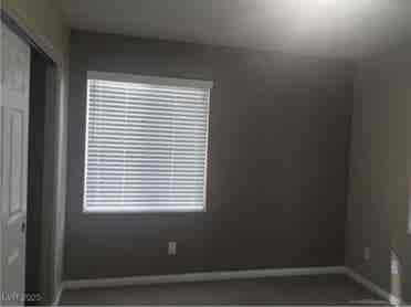 Roommates needed