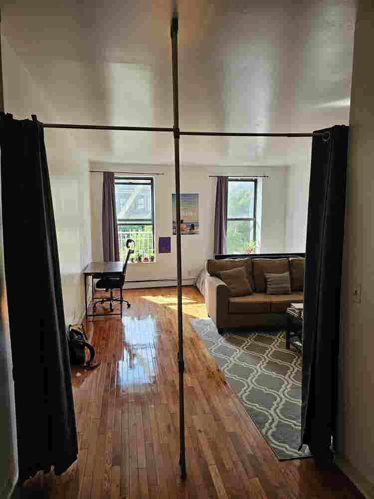 Large Living Room for Rent