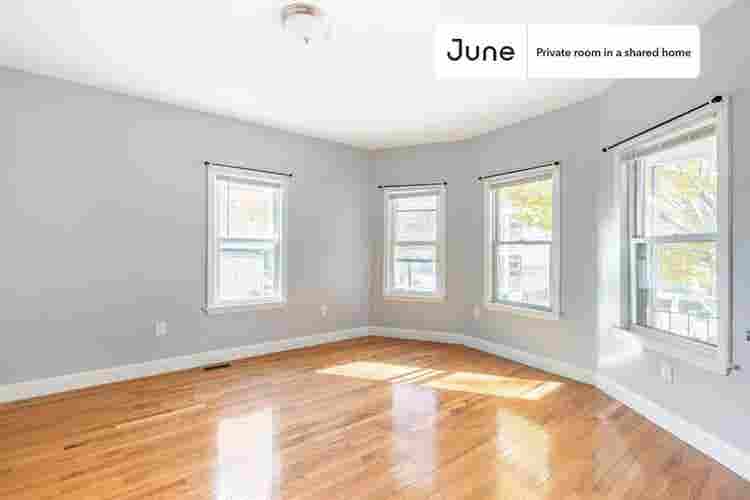 4 BR in Boston