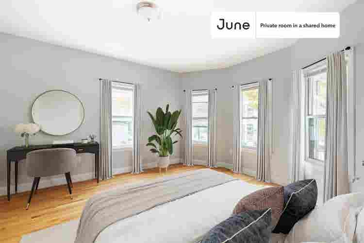 4 BR in Boston