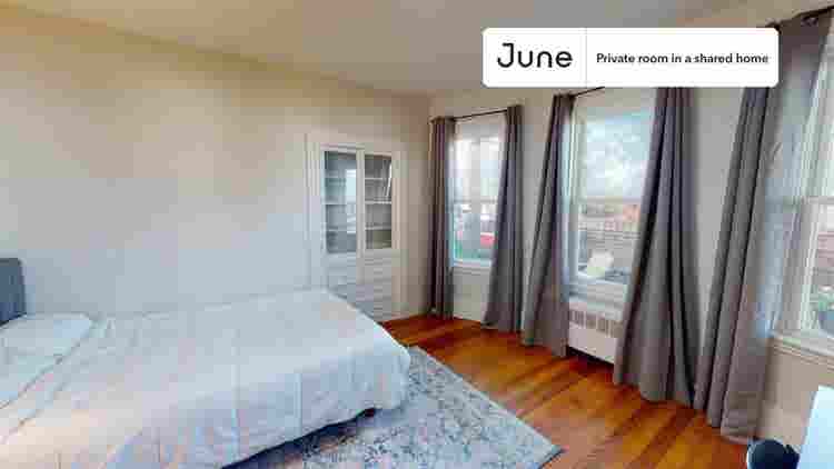 4 BR in Boston