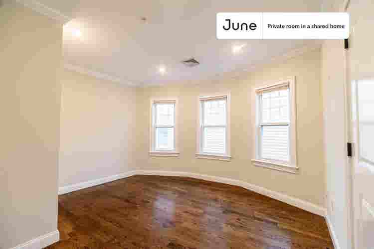 4 BR in Boston