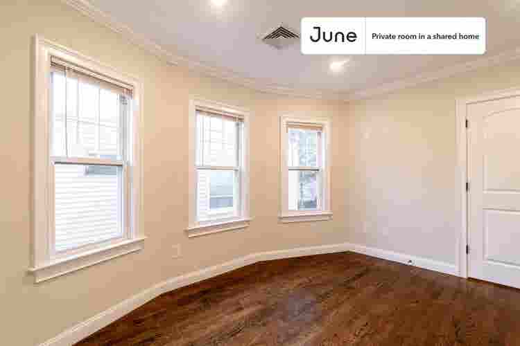 4 BR in Boston