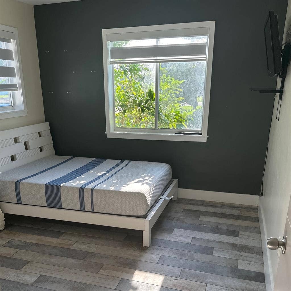 Room available in big house
