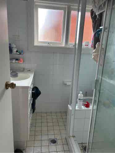Room available in Kirribilli, ASAP!